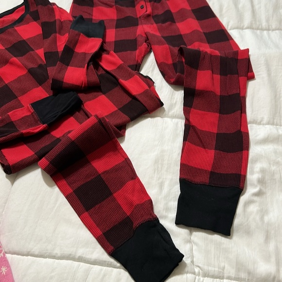 Old Navy Buffalo plaid pj set - Picture 2 of 4